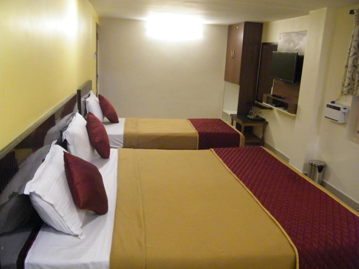 The White House Residency Hotel Chennai Luaran gambar