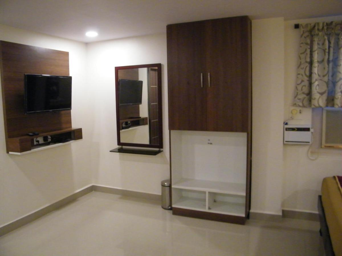 The White House Residency Hotel Chennai Luaran gambar