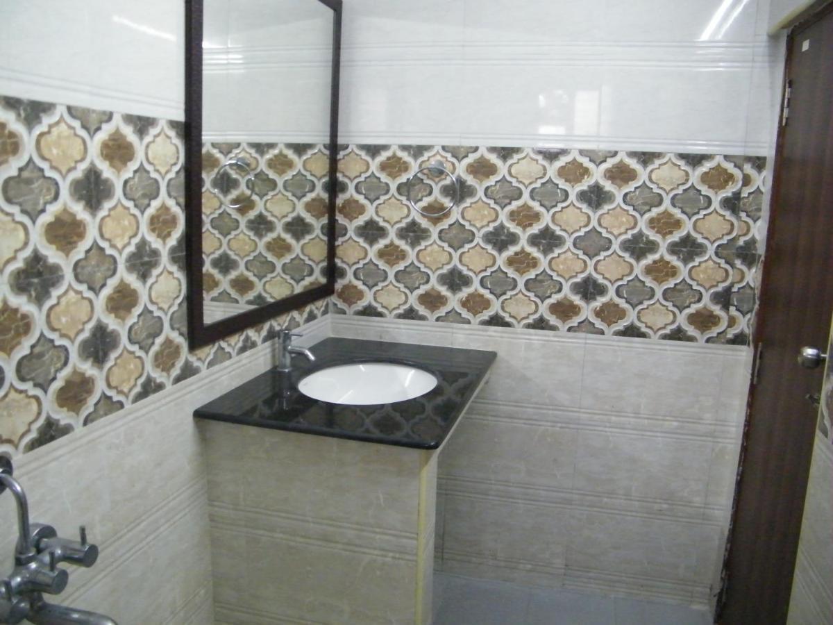 The White House Residency Hotel Chennai Luaran gambar