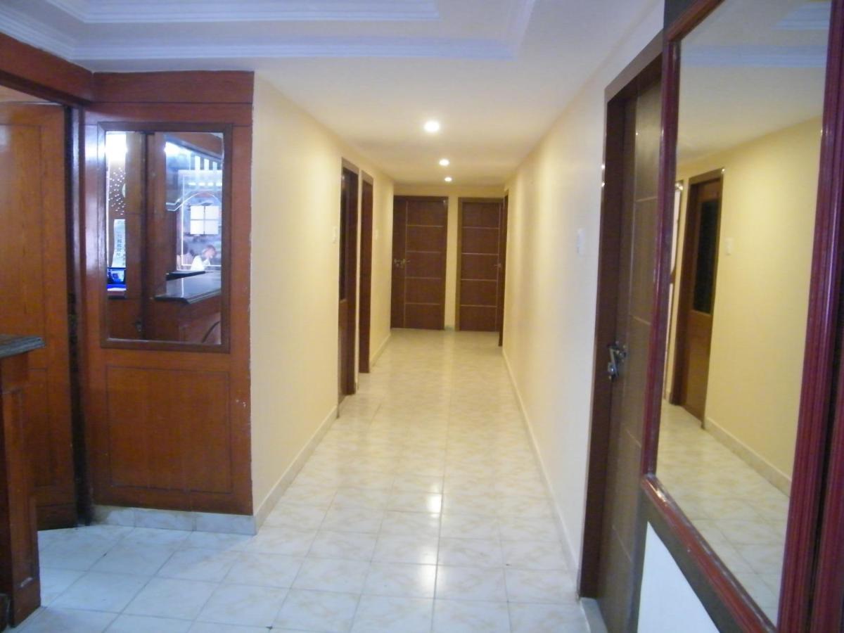 The White House Residency Hotel Chennai Luaran gambar